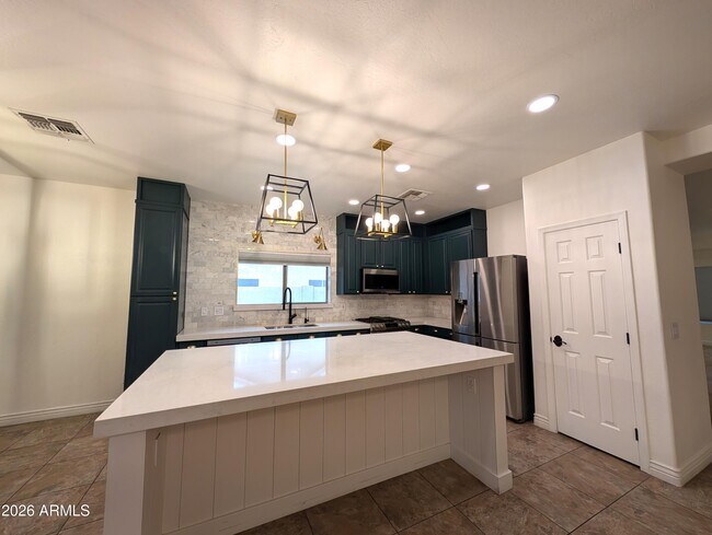 Building Photo - 1184 S Jesse Pl