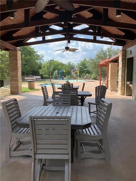 Building Photo - 3815 Lagoona Dr
