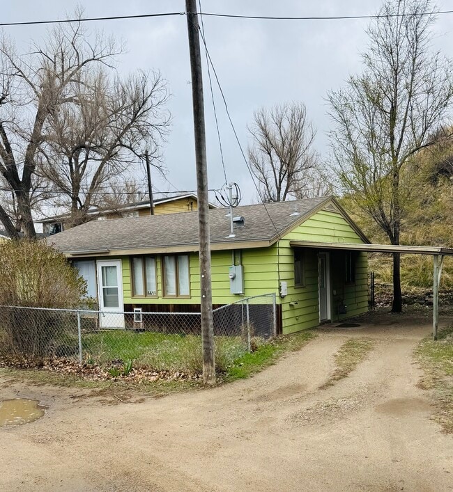 Building Photo - 1-562 25th Ave