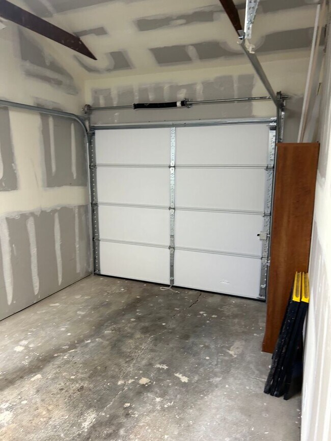 Building Photo - 439 K St