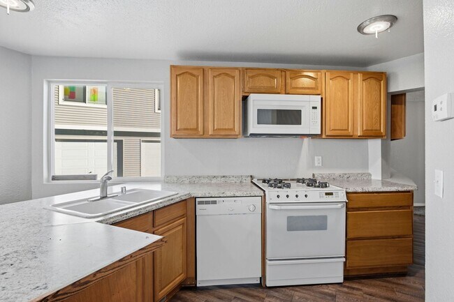 Building Photo - 3118 E Marietta Ave