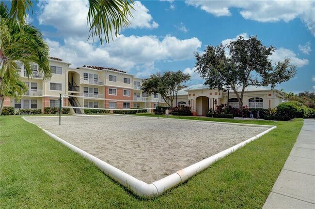 Building Photo - 9833 Baywinds Blvd