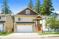 Building Photo - 1924 Kelowna Place Southest