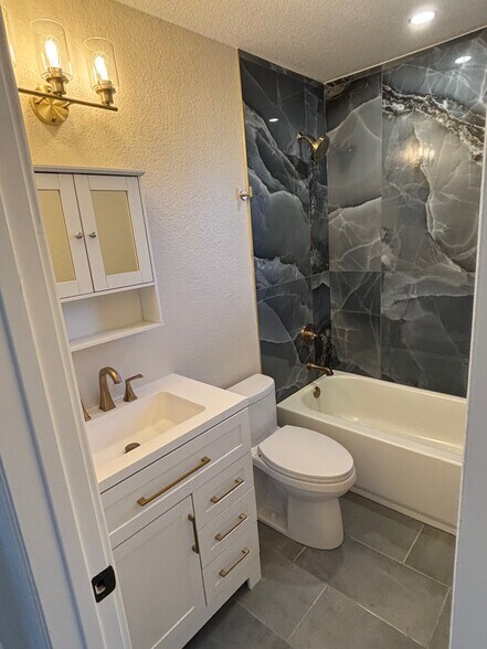 Building Photo - 2220 Ames St