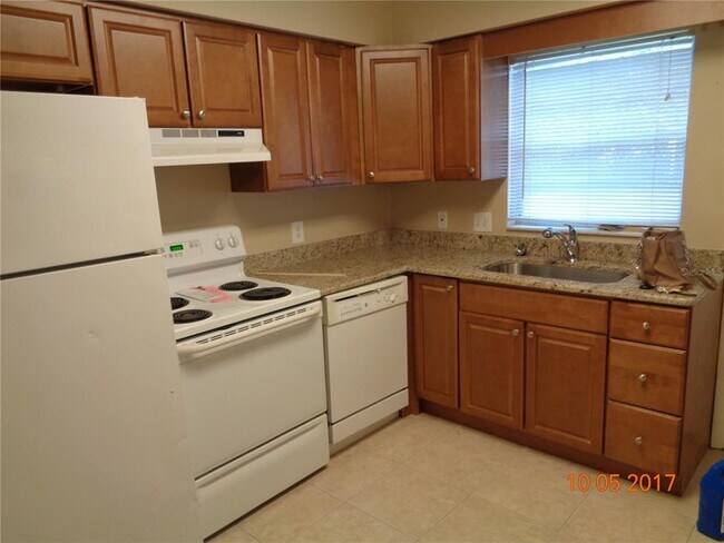 Building Photo - 6809 Mathers Ln