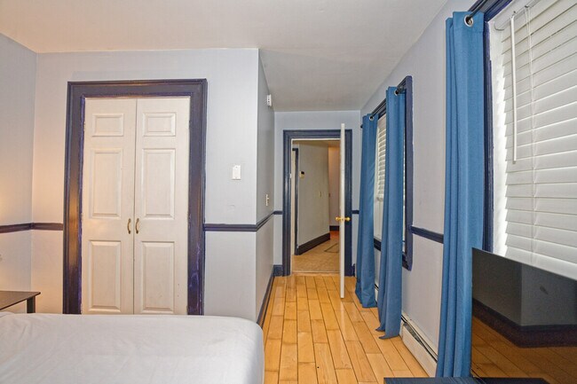 Building Photo - 35 Madison Ave