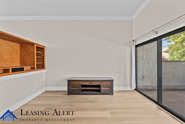 Building Photo - 27666 Nugget Dr