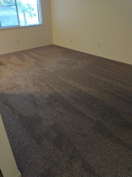 Building Photo - 736 Ohio St