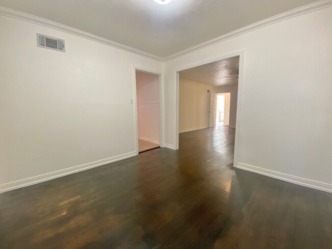 Building Photo - 4 bed 2 bath now available in Tech Terrace