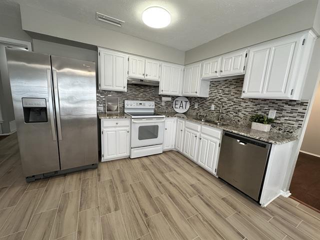 Building Photo - 122 Creekside Ln