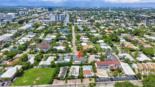 Building Photo - 4442 Sea Grape Dr