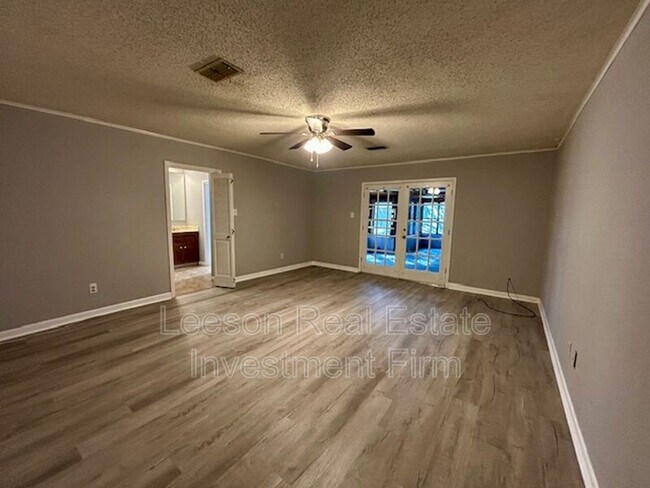 Building Photo - 1139 Carolina St