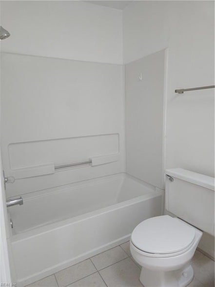 Building Photo - 330 Kinsmen Way