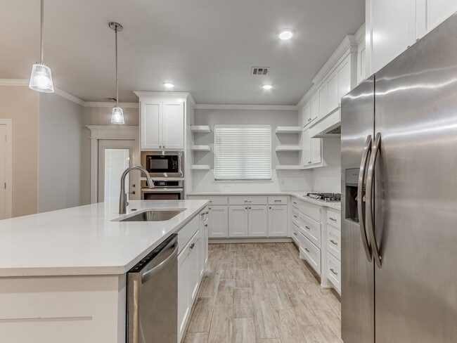 Building Photo - 1463 Hickory Trl