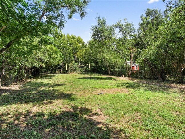 Building Photo - 1407 Sanchez St