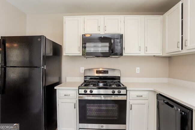 Building Photo - 3721 Riverside Pkwy