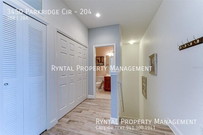 Building Photo - 3450 Parkridge Cir