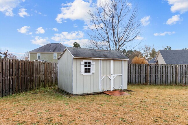 Building Photo - 269 Declaration Dr