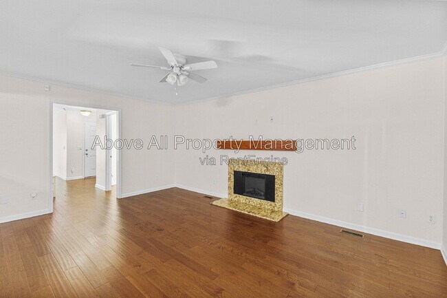 Building Photo - 1202 Belhaven Rd