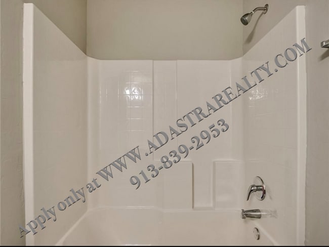 Building Photo - Beautiful NEW BUILD 3 Bed 2 Bath Home in G...