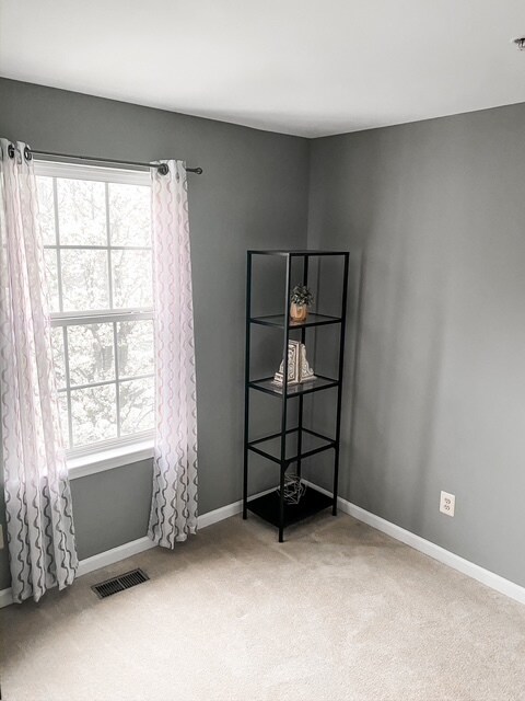 Guest Bedroom 2 - 12 Flaxleaf Court