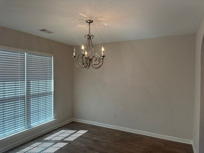 Building Photo - Prattville Home with Garage!