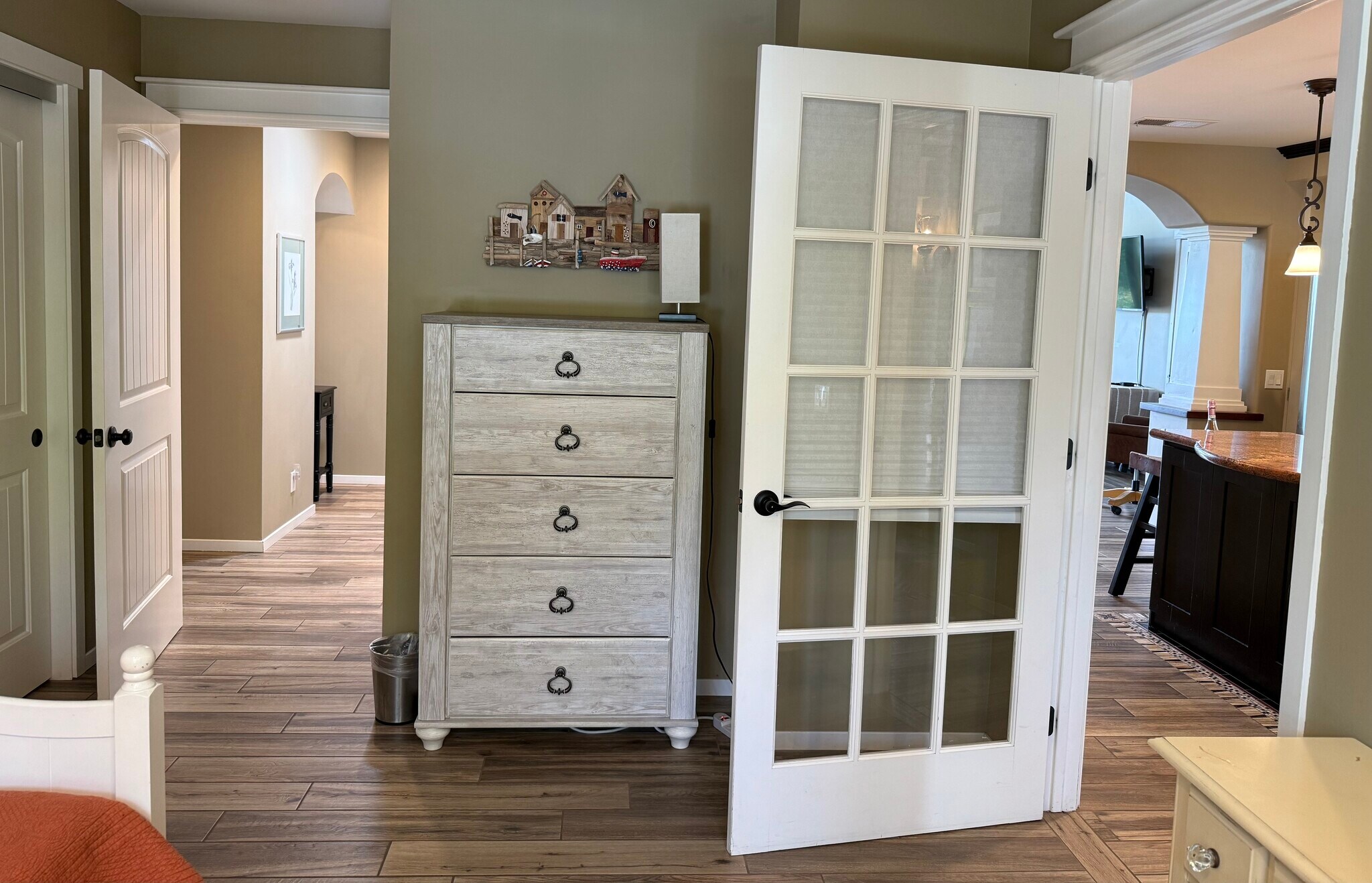 3rd Bedroom has 5-Drawer Chest, French Door with Privacy Blinds - 1507 San Jose St