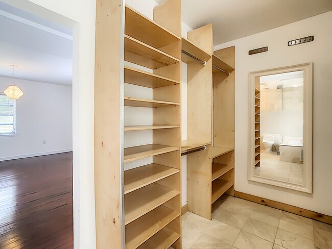 Building Photo - 160 NW 101st St