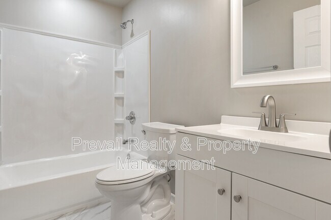 Building Photo - 4412 Pepper Dr