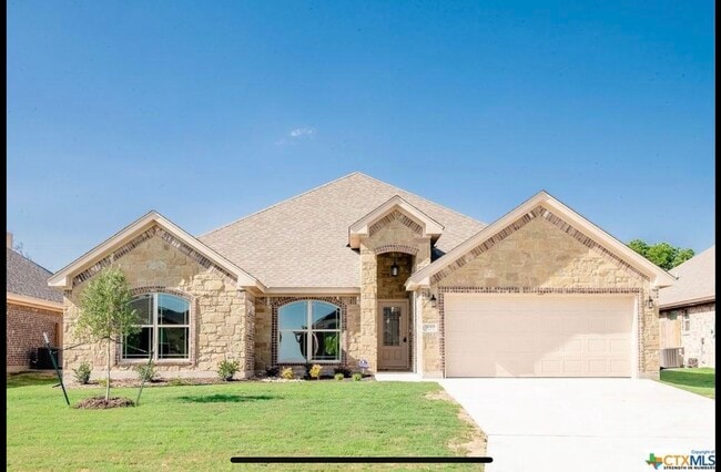 Building Photo - 2613 Crystal Ann Dr