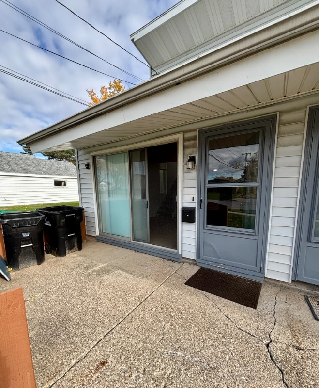 Building Photo - 11 Gloucester Ave