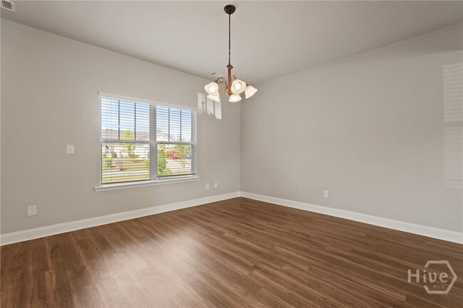 Building Photo - 504 Potter Stone Square