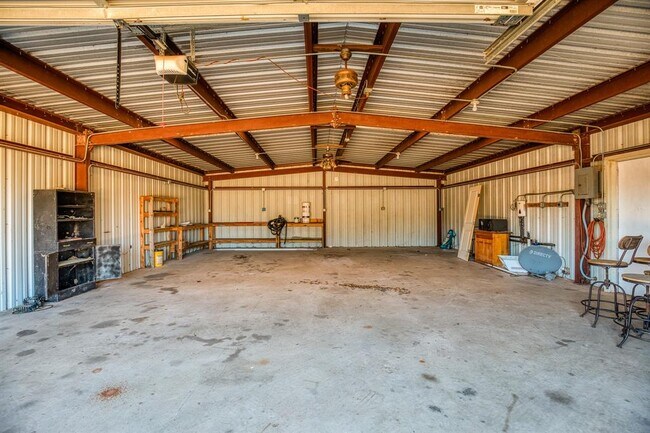 Building Photo - 869 Witte Rd