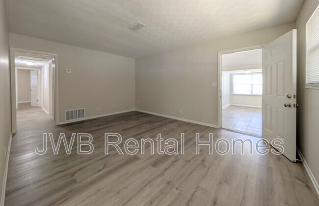 Building Photo - 6412 Cooper Ln