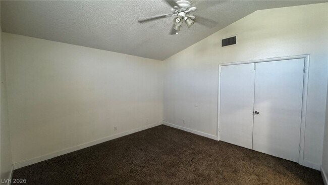 Building Photo - 317 Warmside Dr