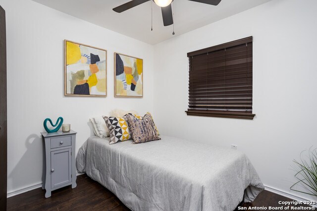 Building Photo - 1015 Cerro Alto Dr