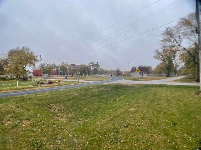 Building Photo - River Beach Drive