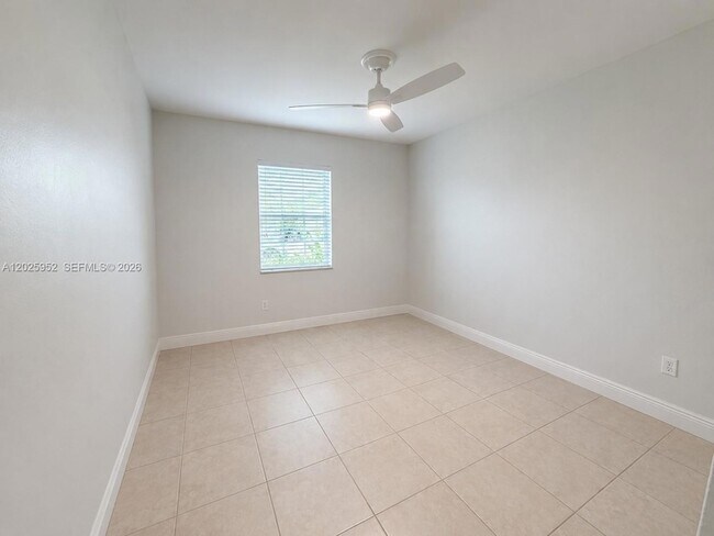 Building Photo - 7711 SW 131st Ave