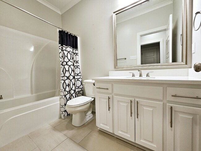 Building Photo - Stunning 4-Bedroom Waterfront Home with Granite Countertops and Hardwood Floors in The Sanctuary ...