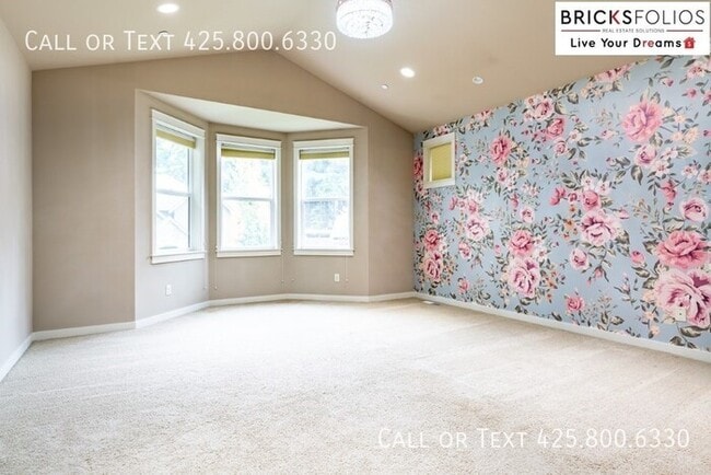 Building Photo - Discover the Perfect Blend of Comfort and ...
