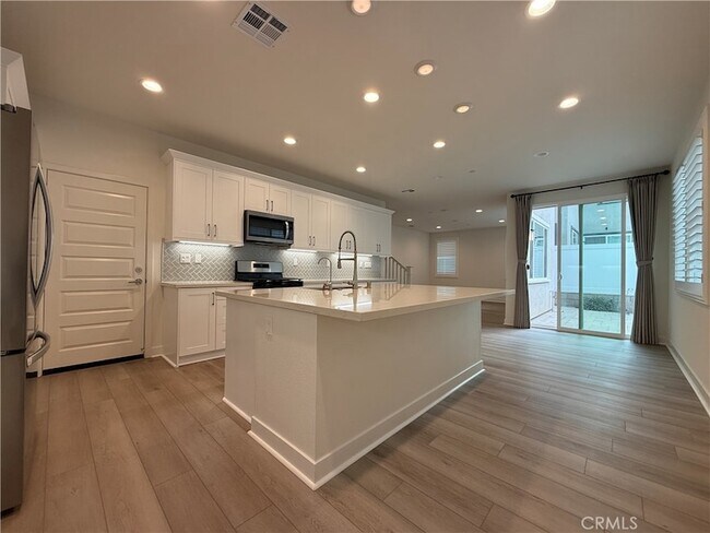 Building Photo - 4217 S Heather Privado