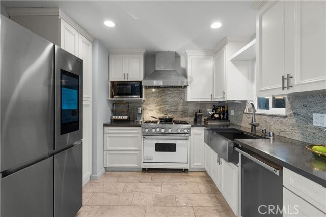 Building Photo - 4700 Topanga Canyon Blvd