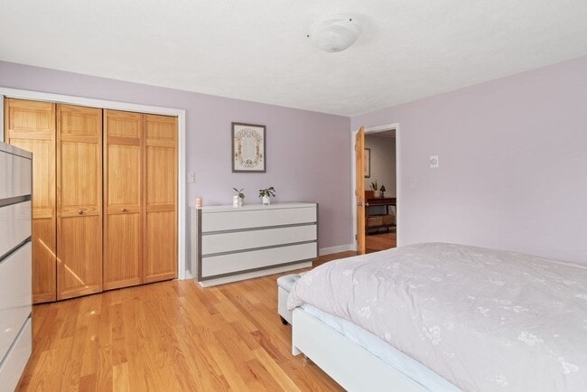 Building Photo - 36 Brookside Ave