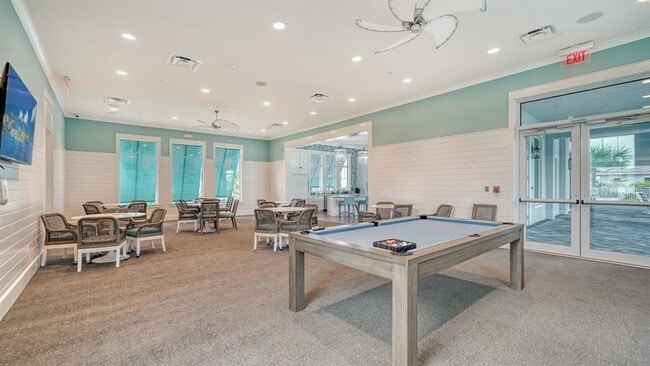 Building Photo - 10105 Canaveral Cir