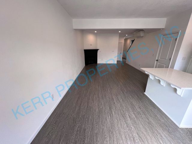Building Photo - Spacious 4-Bedroom Townhouse with 3.5 Baths in Prime Happy Valley Location – 2021 Sq Ft of Modern...