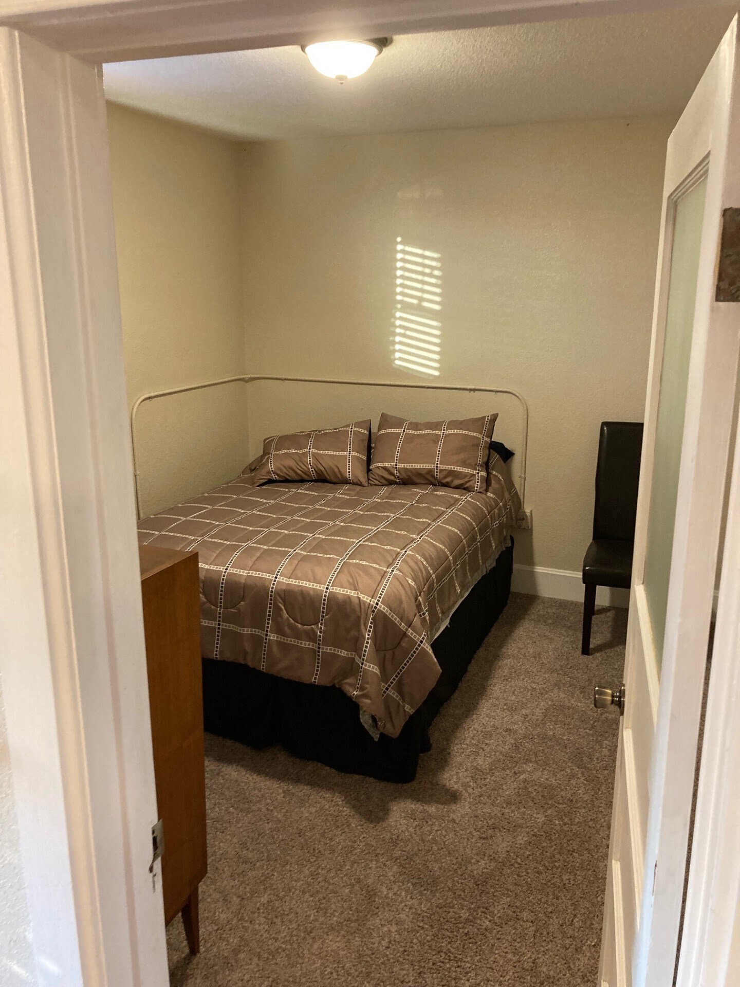 1 Bedroom - 118 Pine St