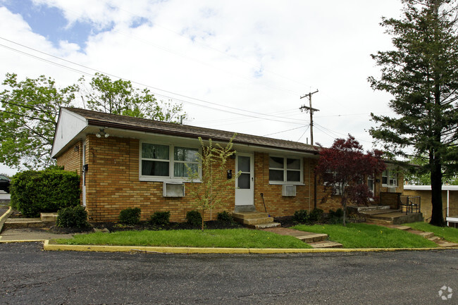 Mentor Park Apartments - Cardinal MPARK Apartments