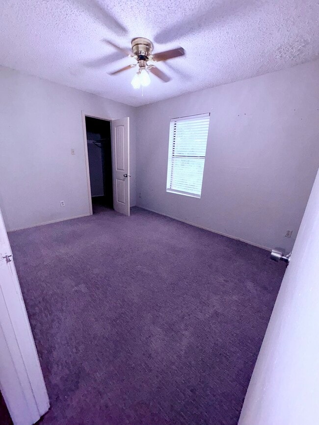 Building Photo - 1920 Lagonda Ave