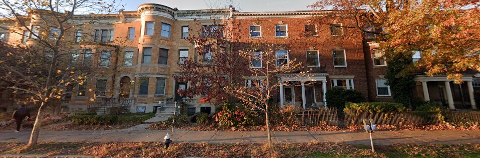 Building Photo - 1728 Beacon St