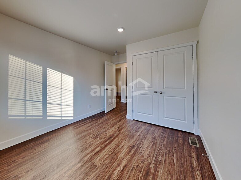 Building Photo - 12445 83rd Ave E